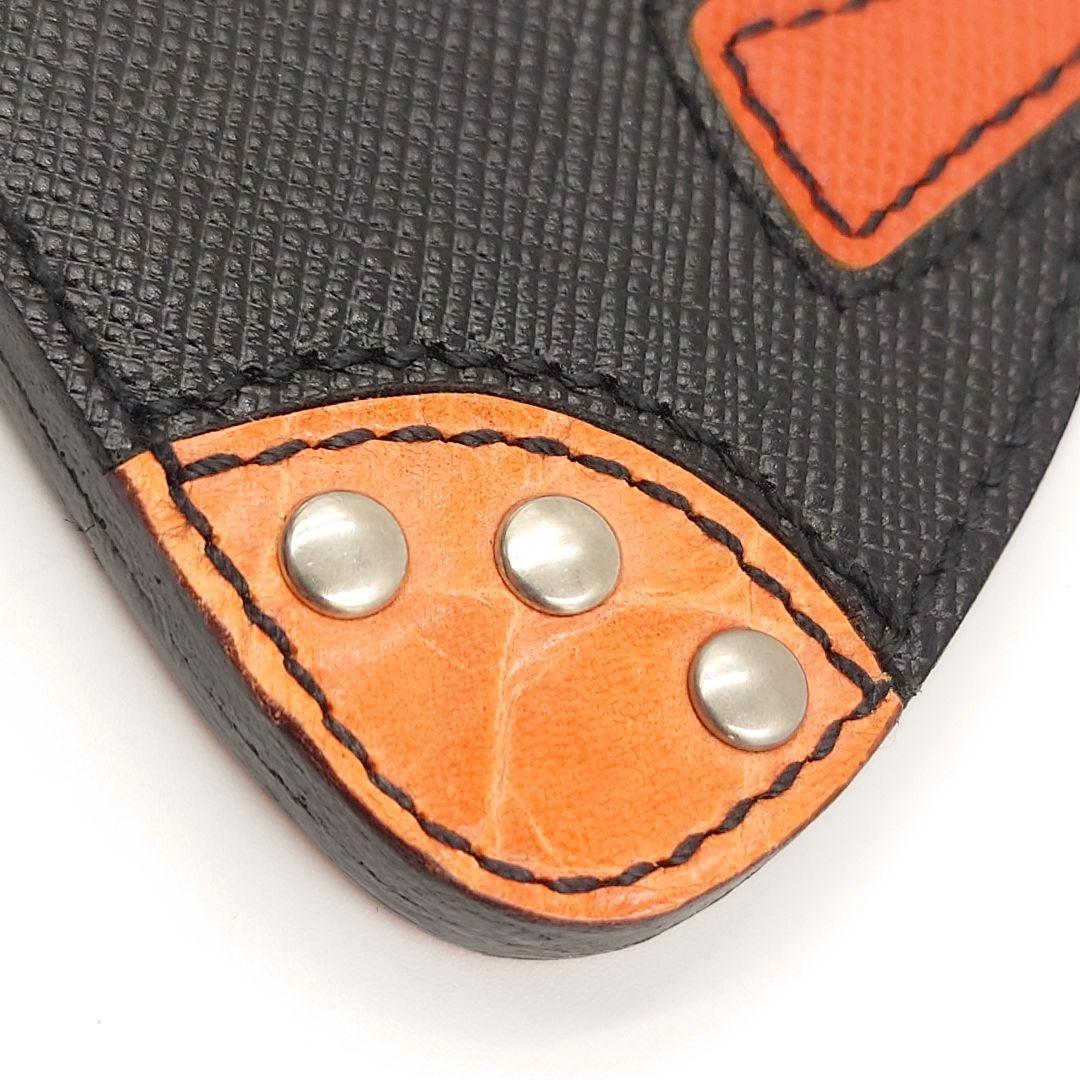 PRADA キーホルダー バッグ型 チャーム 黒 サフィアーノレザー プラダ