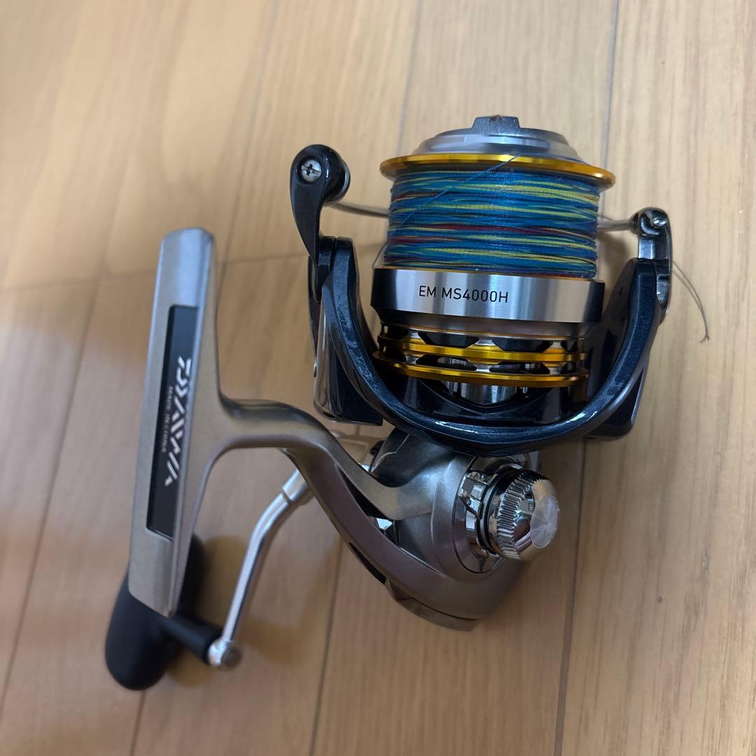 <未使用品> ダイワ(Daiwa) スピニングリール EM MS 4000H