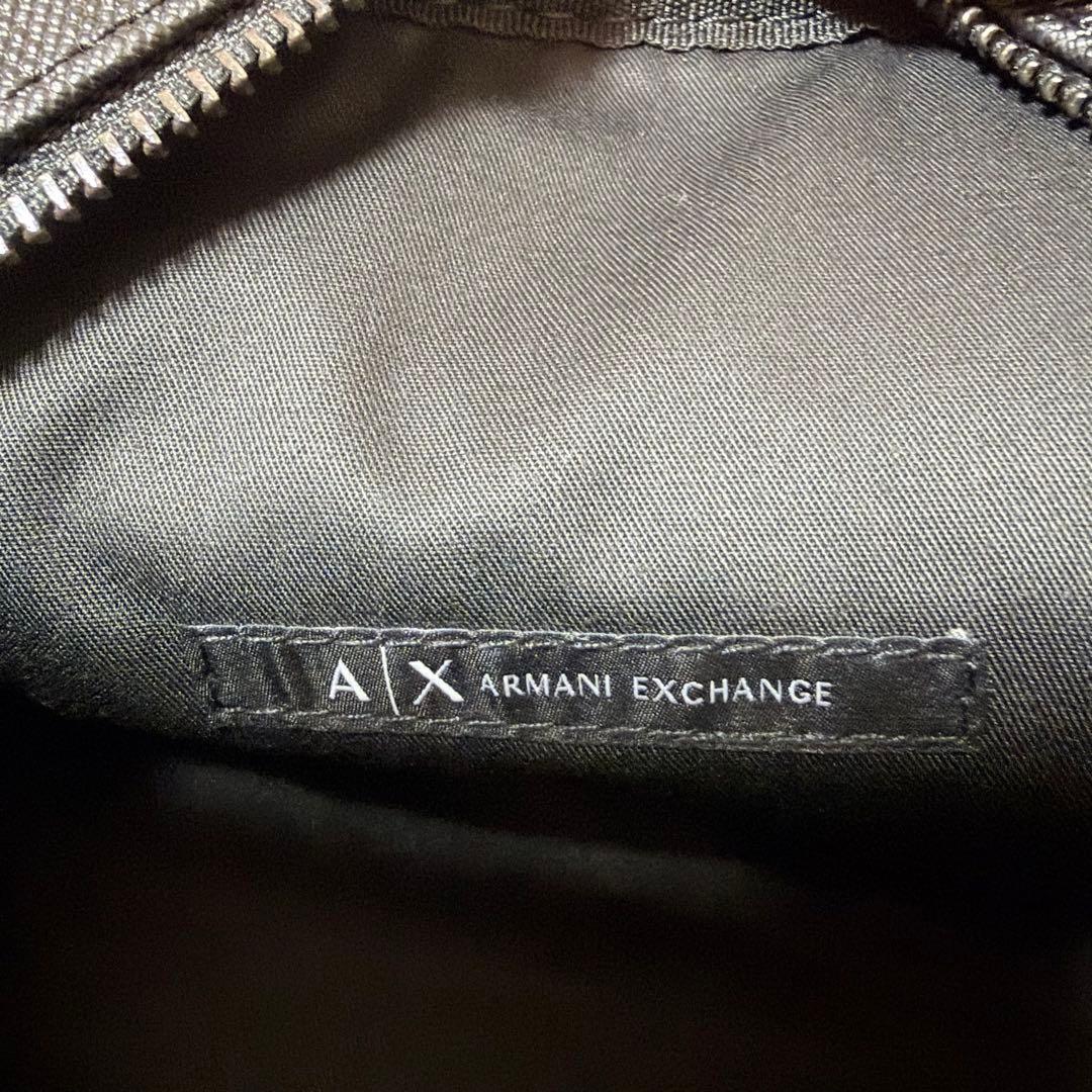 アルマーニ　エクスチェンジ　トラベルポーチ　クラッチバッグ