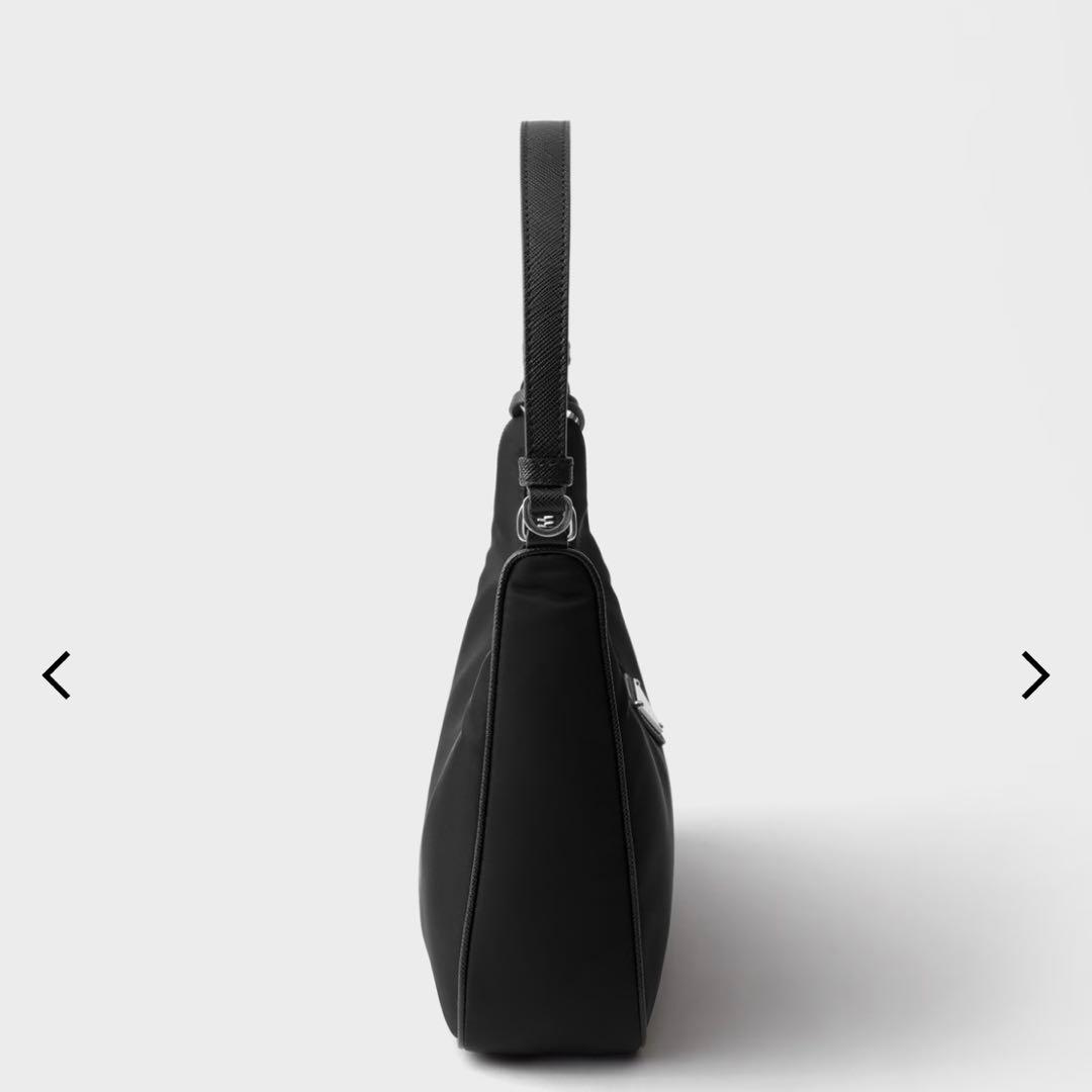 最終値下げ新品同様プラダ Re-Edition 2005 Re-Nylon 黒