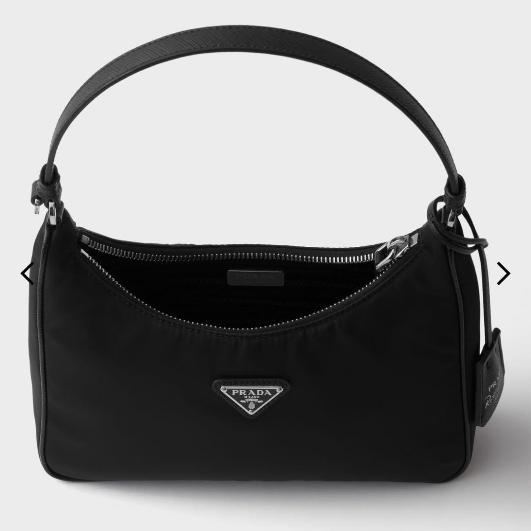 最終値下げ新品同様プラダ Re-Edition 2005 Re-Nylon 黒
