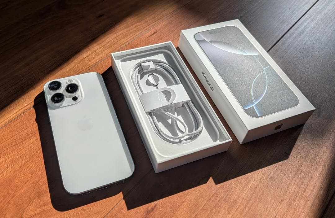 Apple iPhone 16 Pro ホワイトチタニウム 128G 本体