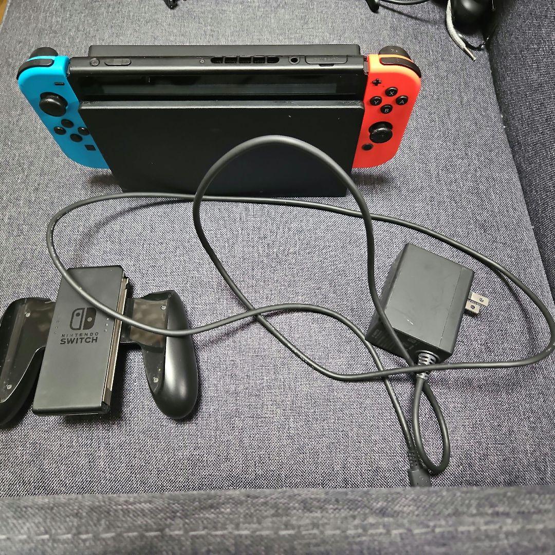 Nintendo Switch + 純正コントローラー