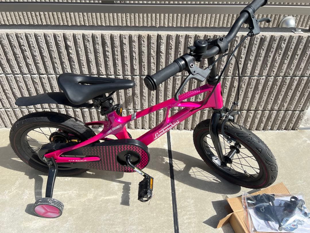 ランボルギーニ　子供自転車　14インチ　ピンク