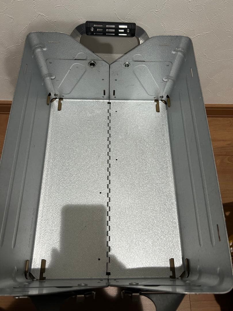 シェルフコンテナ25 レッグ付き