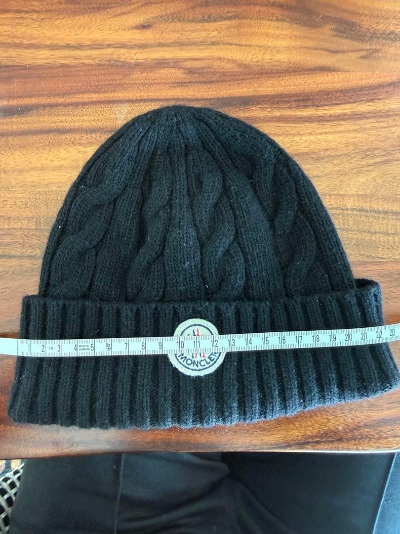MONCLER ブラック ニット帽 ケーブル編み