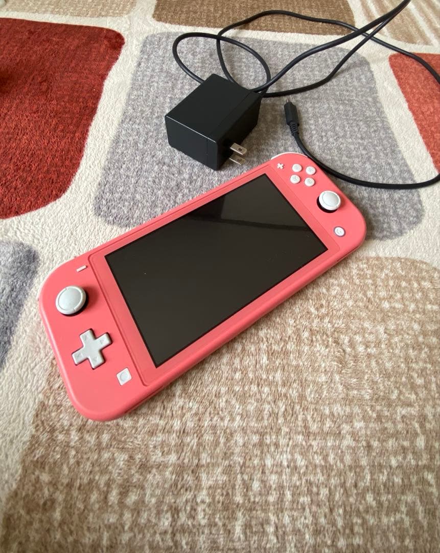 Nintendo Switch Lite ピンク 本体とACアダプター