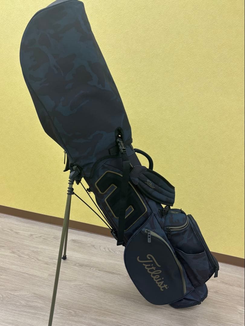 【美品】Titleist ブラックカモ プレーヤーズ4スタンドバッグ