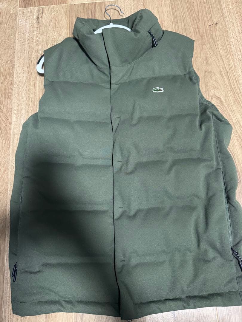 Lacoste オリーブグリーン ダウンベスト