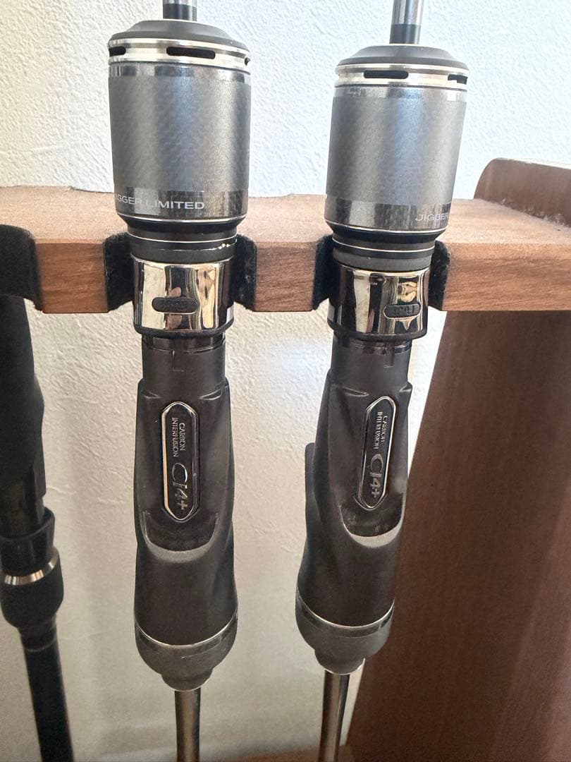 オシアジガーリミテッド　B62-1 .B62-2