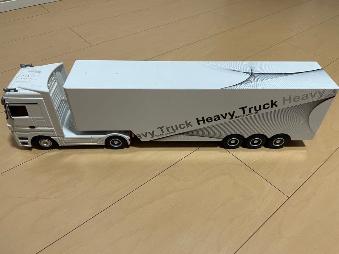 1/32 メルセデス・ベンツ アクトロストレーラー ラジコン