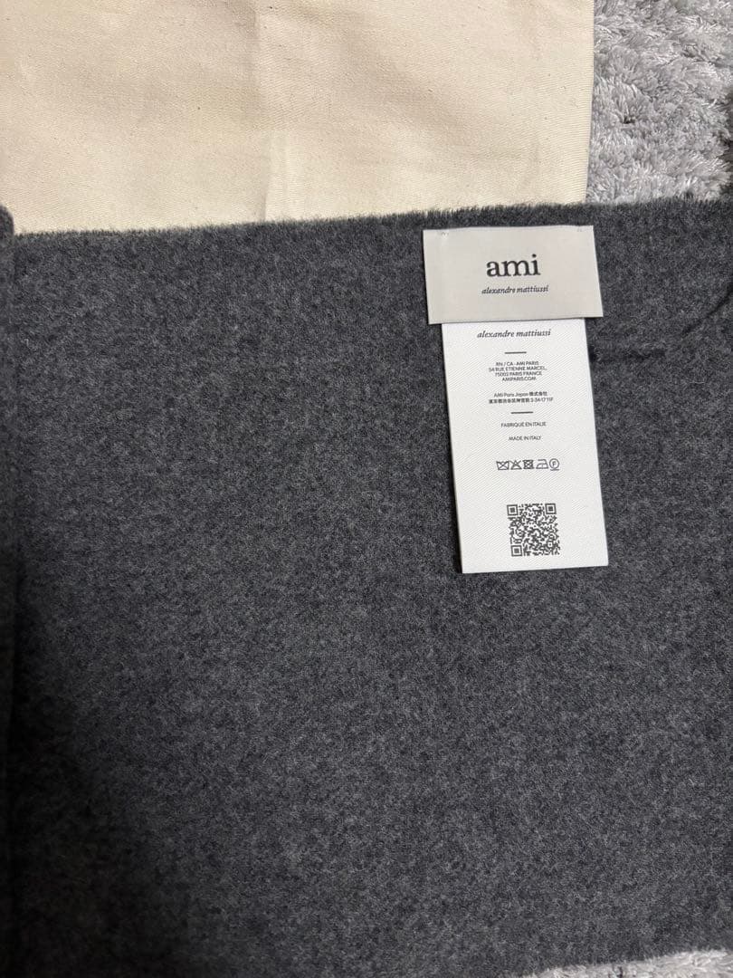 【Ami Paris アミパリス】マフラー