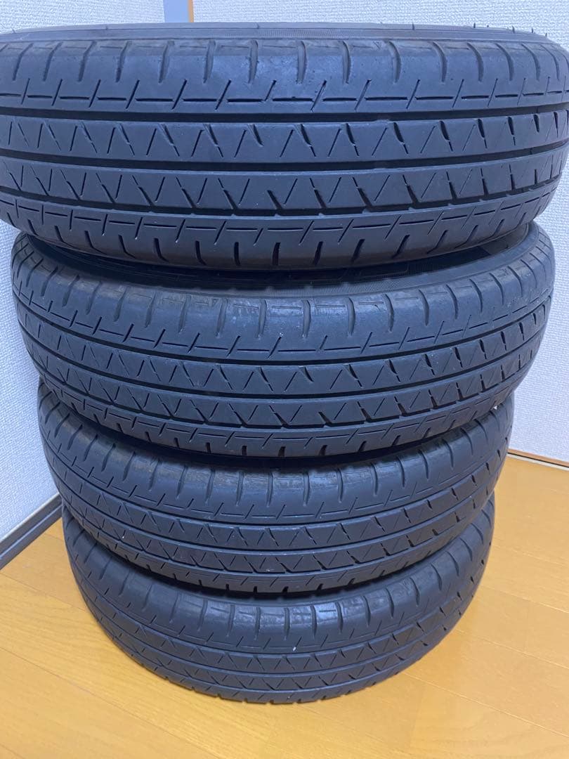 軽トラ　軽バン　ハイゼットカーゴ　純正タイヤ(4本セット)