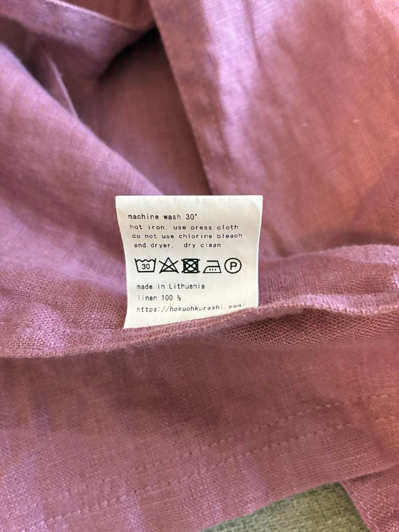 リネンのエプロンワンピース KURASHI&Trips PUBLISHING