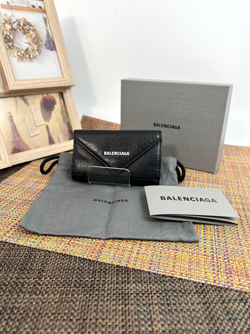 ✨美品✨BALENCIAGA バレンシアガ　ペーパー ６連キーケース ブラック