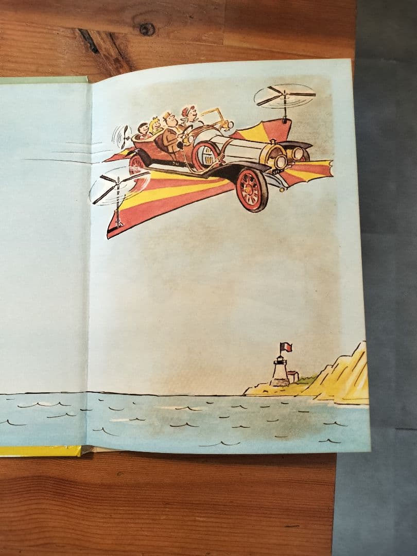 貴重品　chitty chitty bang bang! IAN FLEMING