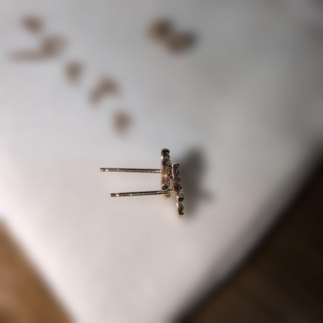 agate アガット リボン型ゴールドピアス　k10