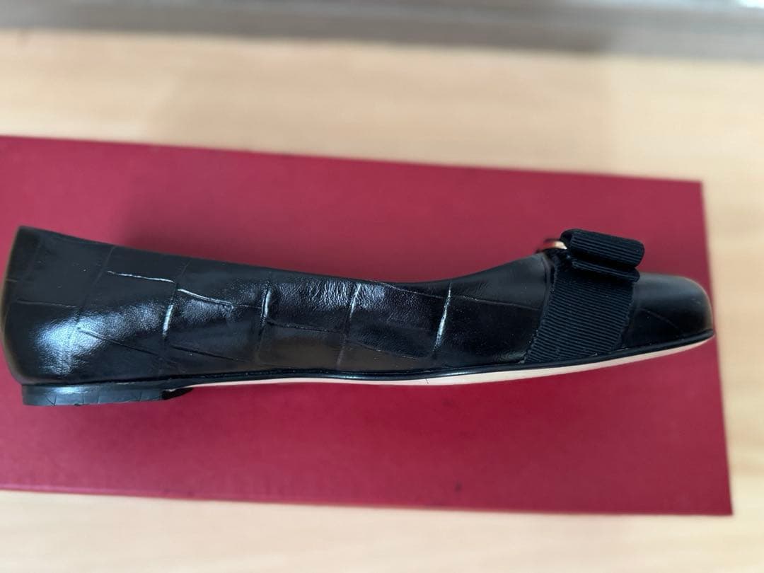 kodokichiさま専用 フェラガモ　ヴァリナ　6 1/2