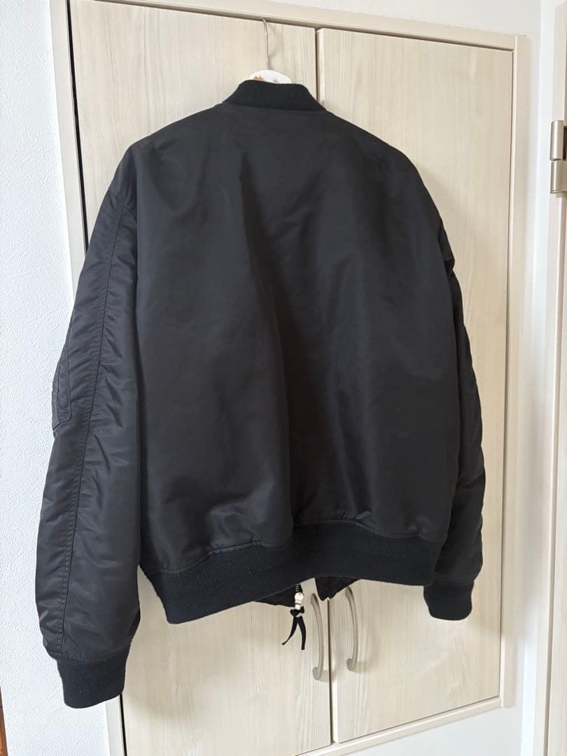 MA-1 ブラックジャケット レッド内側