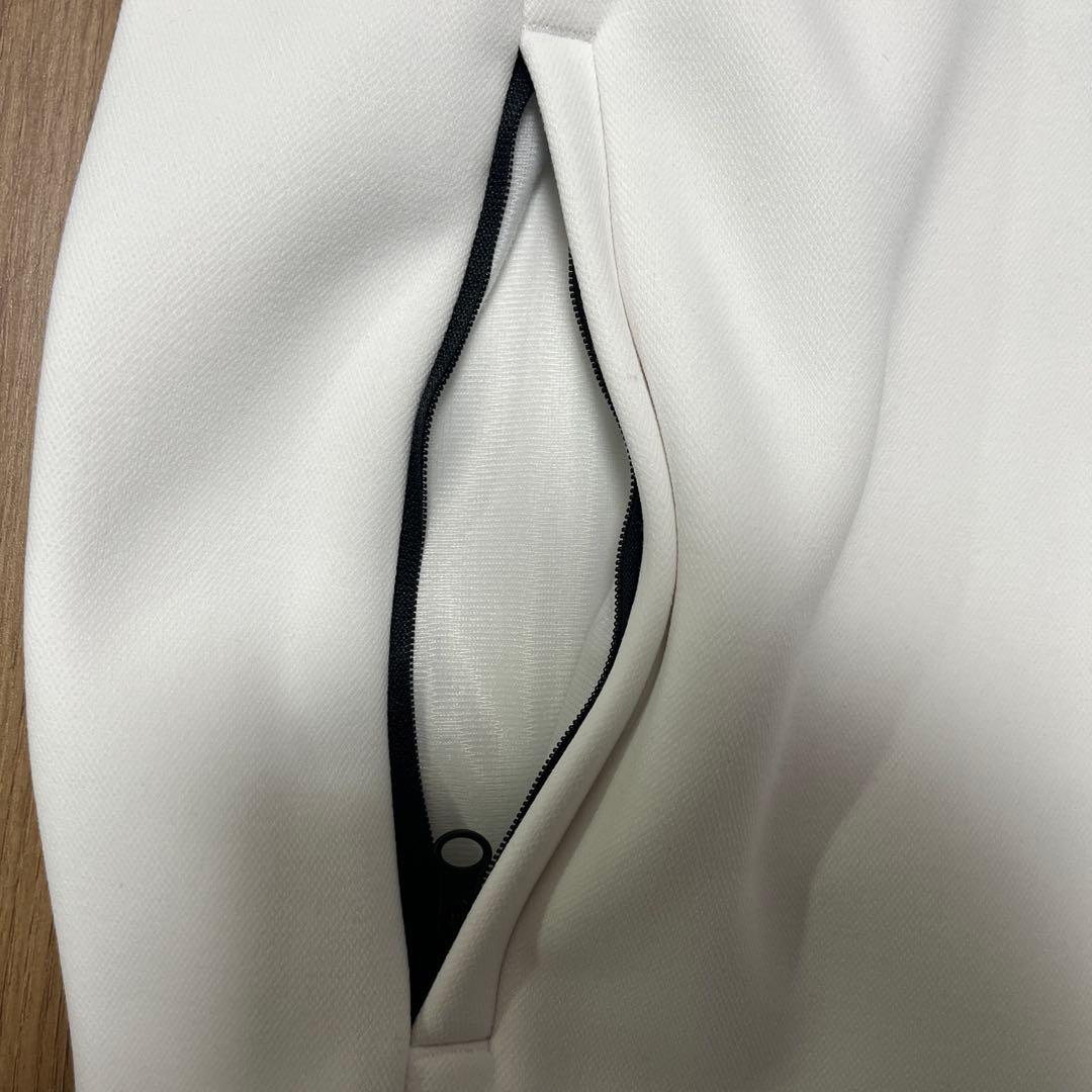 【新品タグ付】アディダス　白シンプルジャケット スポーツウェア Ｌサイズ