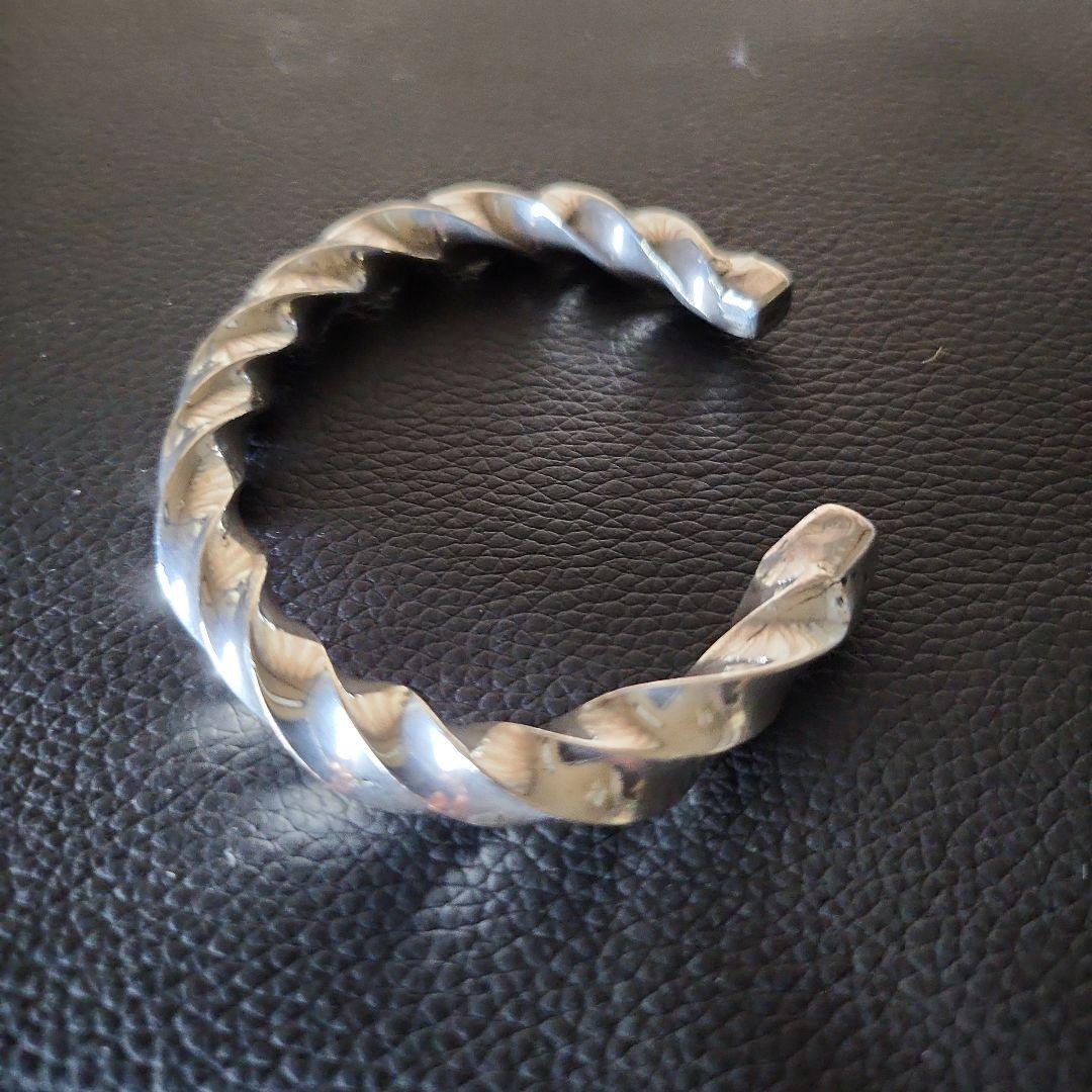 シルバー925 ツイストデザイン バングル