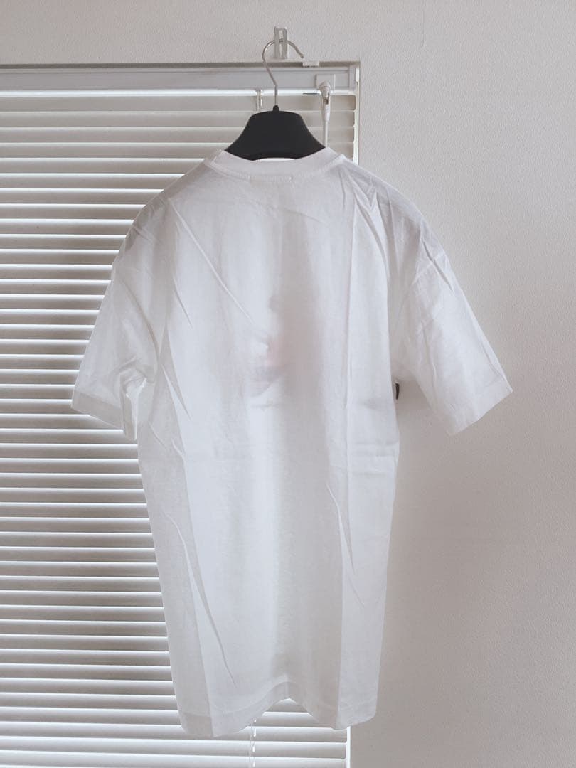 【Salvatore Ferragamo】フェラガモ　サンダルデザイン　Tシャツ