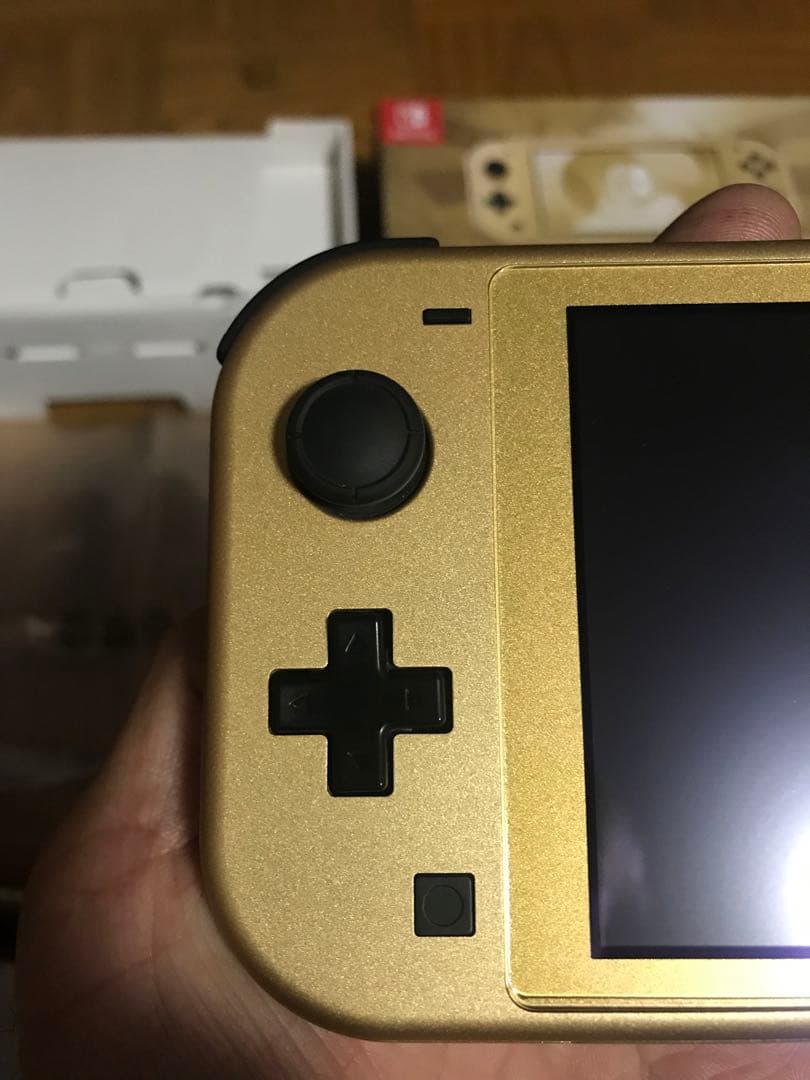 美品ニンテンドー Switch Lite本体 ハイラルエディション