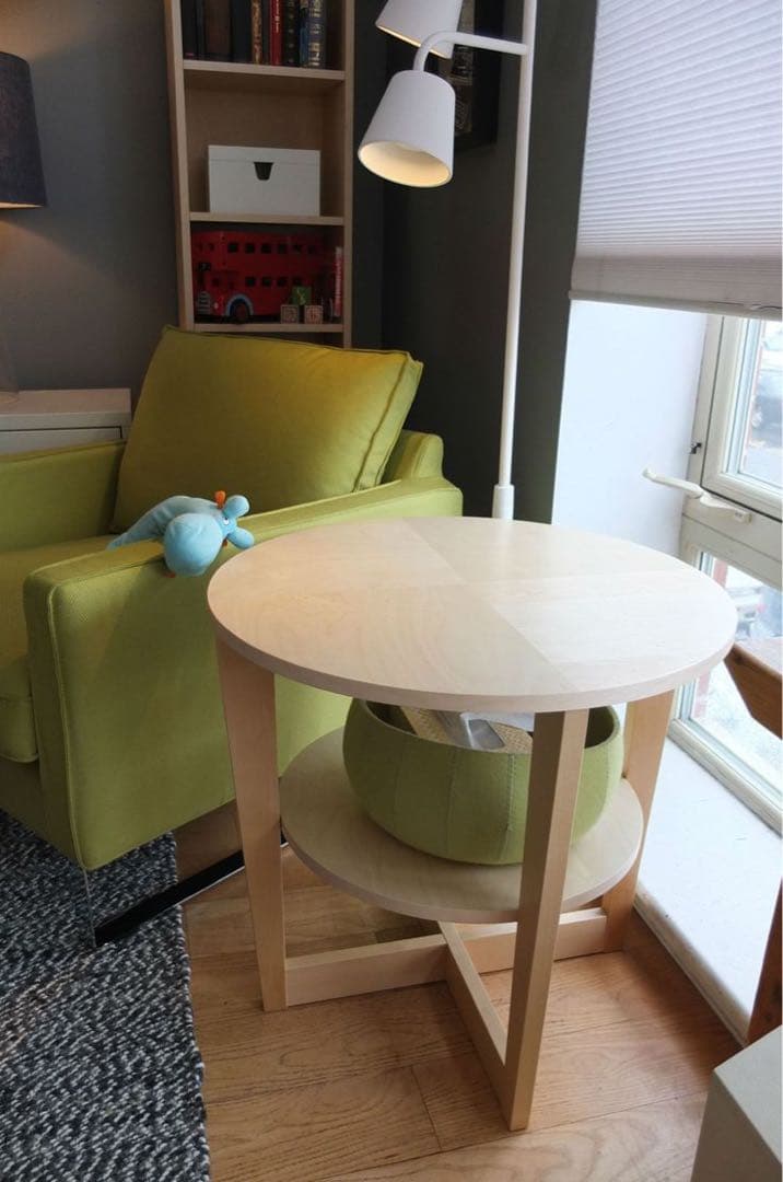 IKEA　VEJMON 丸テーブル　センターテーブル