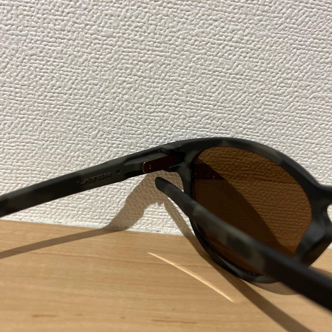 Oakley オークリー latchラッチ　サングラス