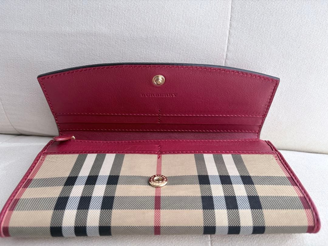 バーバリー　長財布　ノバチェック　フラップ　ロゴプリント　レザー　美品　レッド