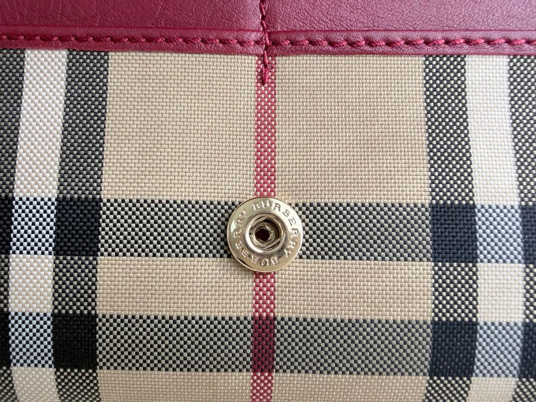 バーバリー　長財布　ノバチェック　フラップ　ロゴプリント　レザー　美品　レッド