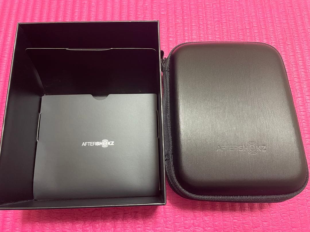 【新品未使用】SHOKZ OPENCOMM 骨伝導ヘッドセット