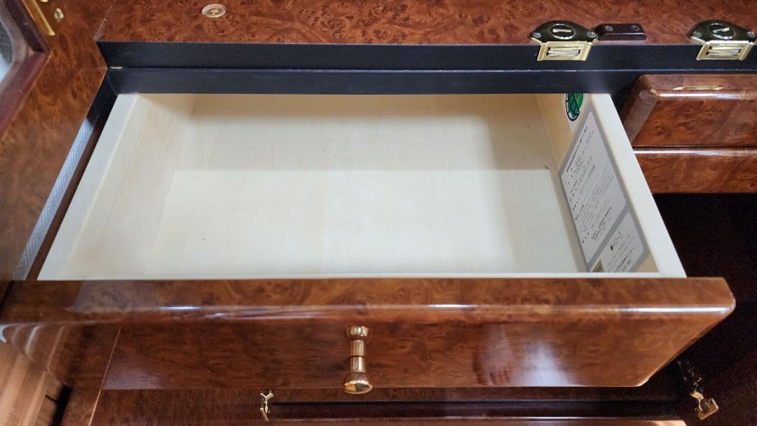 極美品 飾り棚 木製ガラス扉キャビネット キュリオケース ブラウン サイドボード