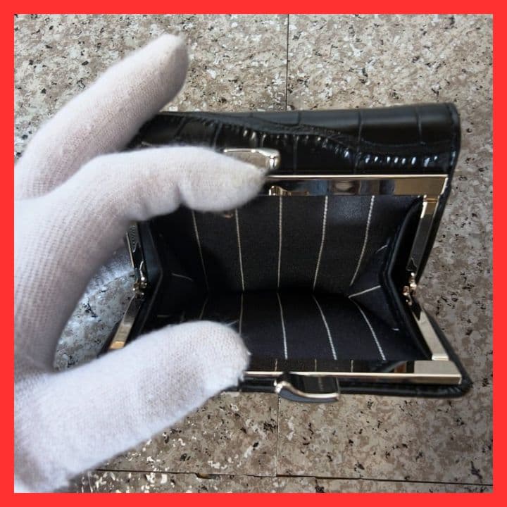 【新品未使用】ヴィヴィアンウエストウッド三つ折り財布　843VW591　ブラック