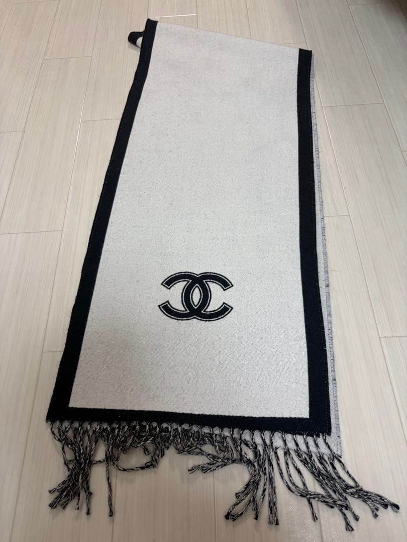 CHANEL フリンジ付きマフラー ストール　2月末消去