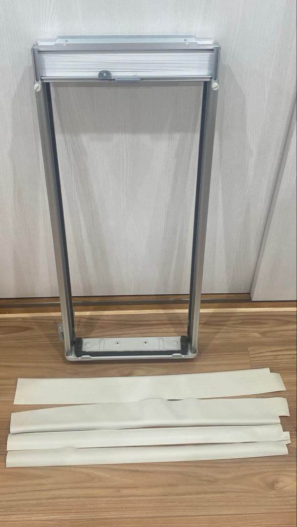 【美品】2022年製 コロナルームエアコンウインド形冷暖房　CW-1622R