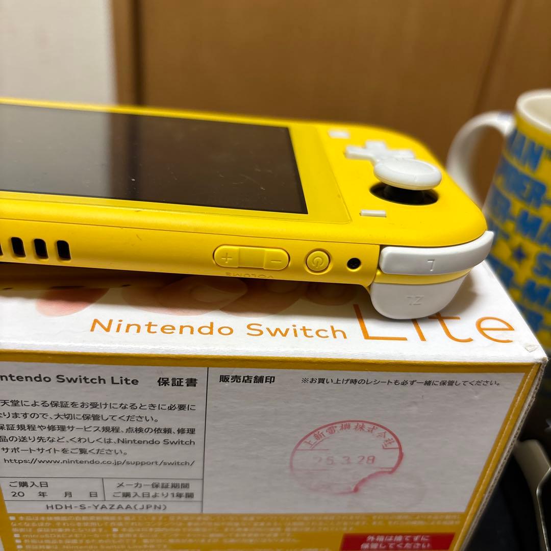 Switchライト　本体　箱付き　2025年生産