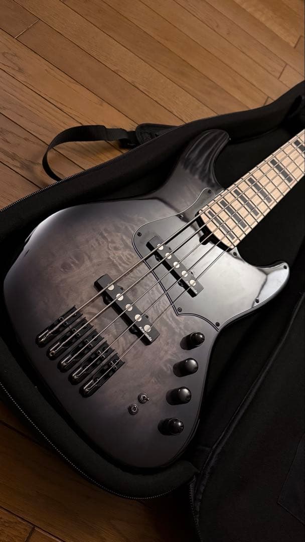 ベース Anaconda Basses Ultra J5 Black Burst