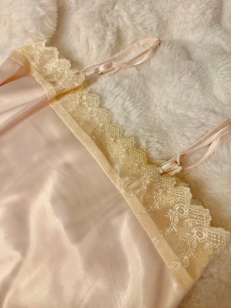 ペリキュール ໒꒱·̩͙サテンギャザーロングop