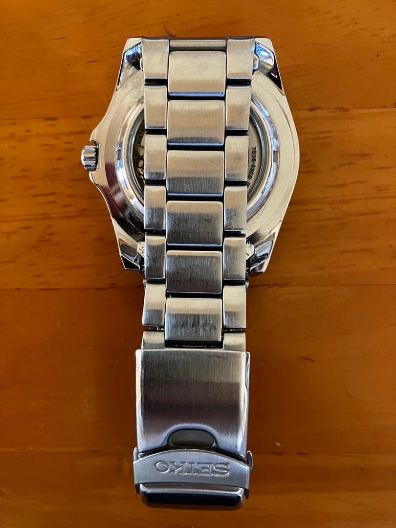 SEIKO5スポーツ　自動巻き時計 黒文字盤 ステンレス