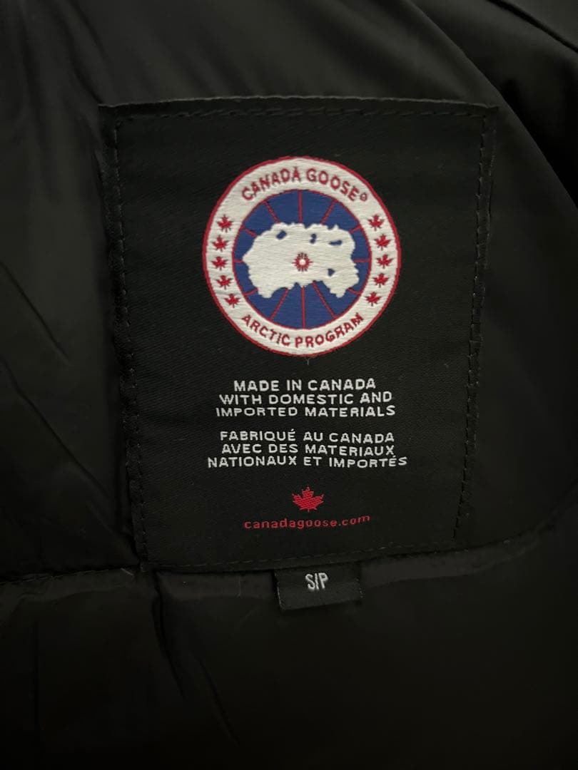   ブラック ダウンベスト