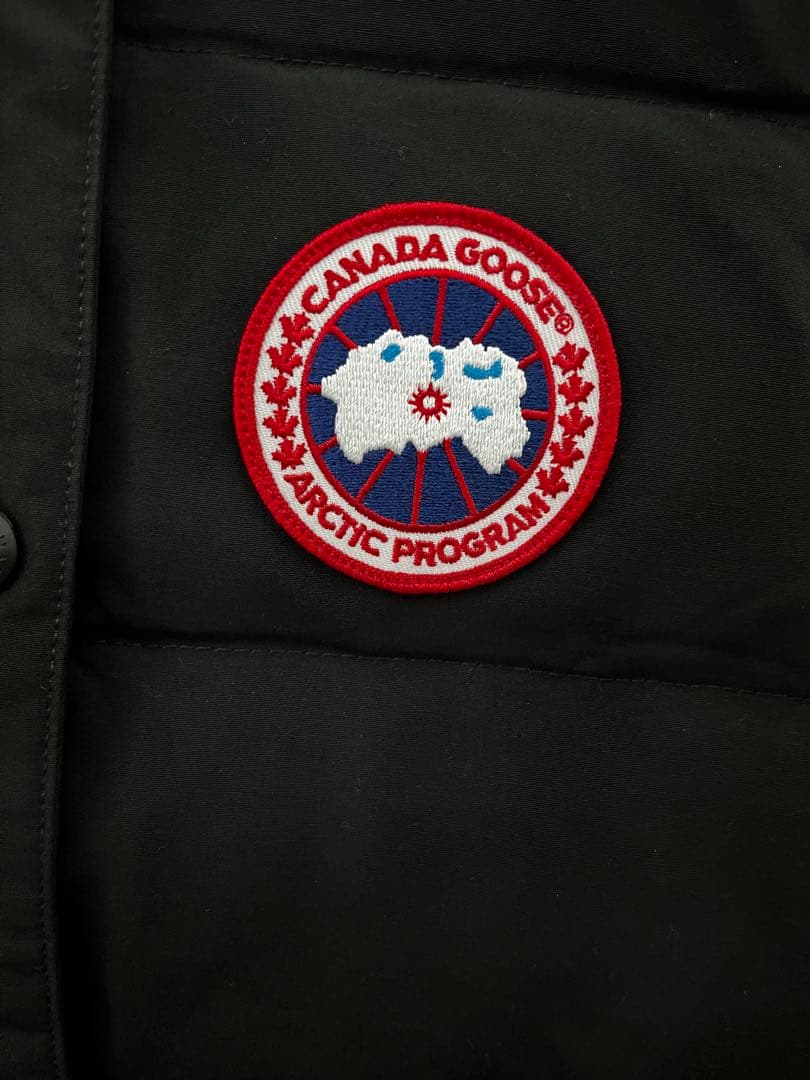   ブラック ダウンベスト