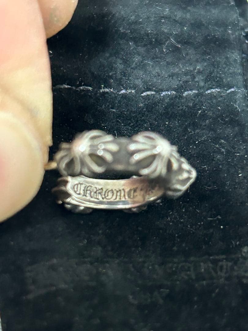 クロムハーツクロスバンドフープピアス(片耳用)