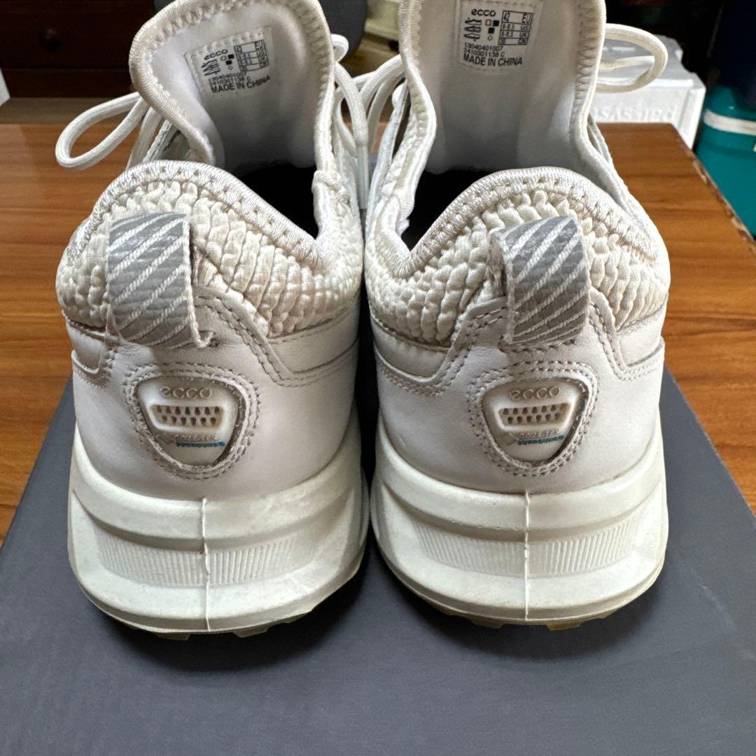 ecco バイオムC4ゴルフシューズスパイクレス