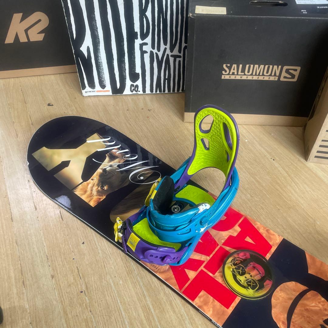 HOLIDAY×FLUX　良質国産スノーボードセット　フラックスバインディング付