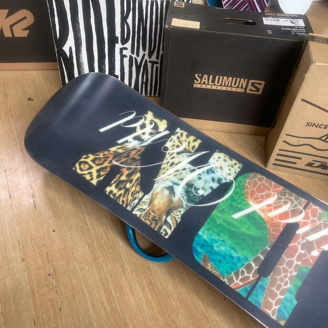 HOLIDAY×FLUX　良質国産スノーボードセット　フラックスバインディング付