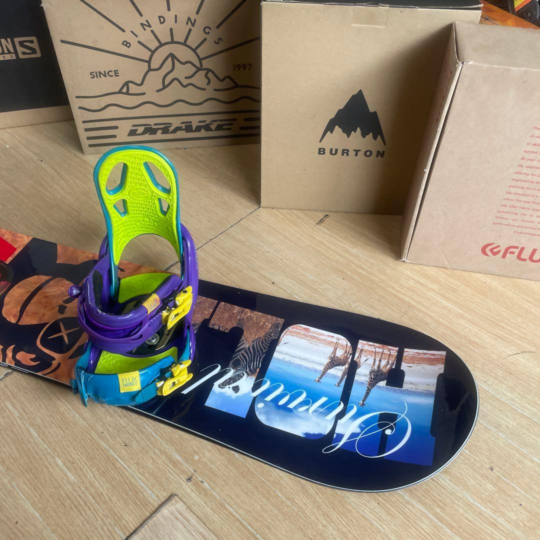 HOLIDAY×FLUX　良質国産スノーボードセット　フラックスバインディング付