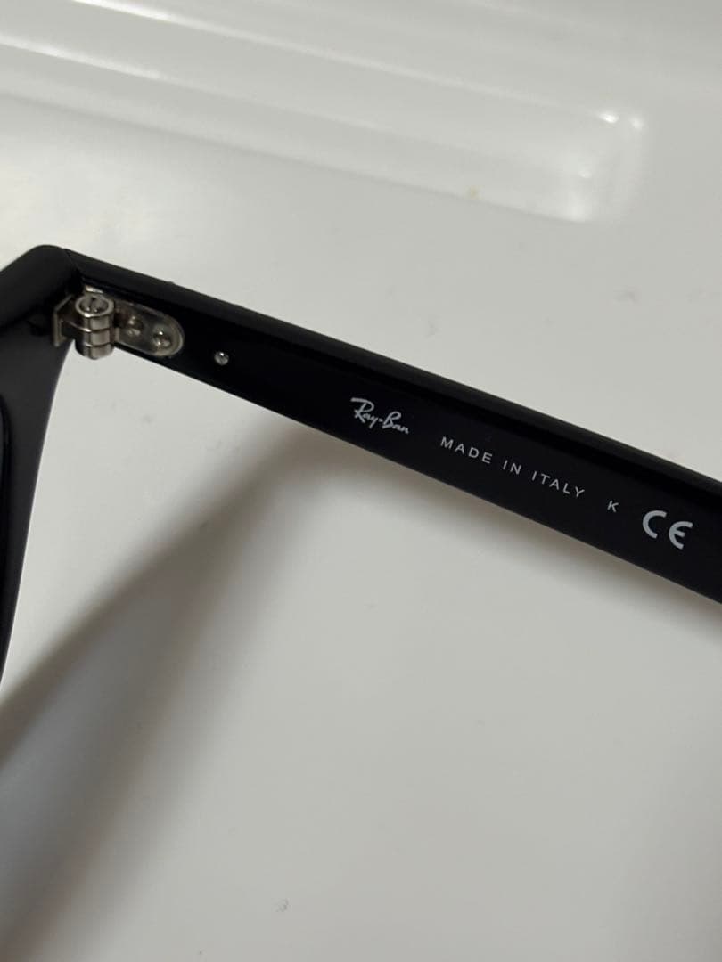 ★ほぼ未使用★RB4258-F 601/19 ★啓之輔さん着用★RayBan★