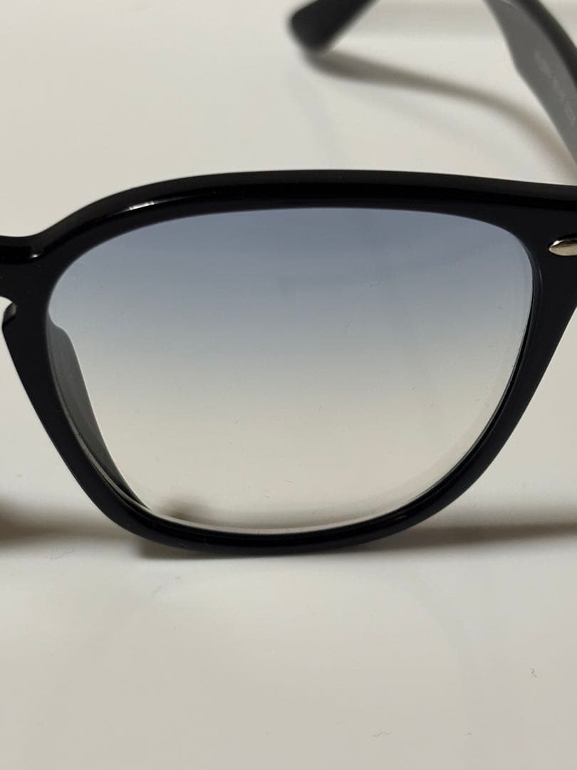 ★ほぼ未使用★RB4258-F 601/19 ★啓之輔さん着用★RayBan★