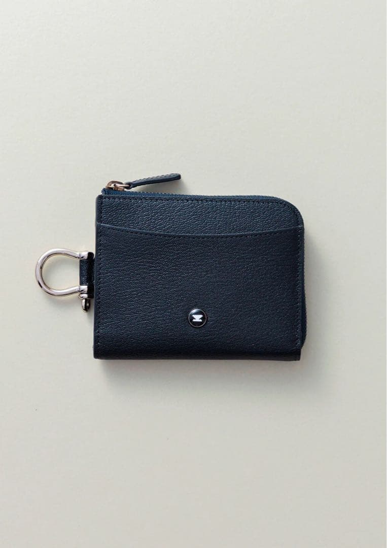 【美品】eponas ジップ レザー ウォレット AirTagポケット付